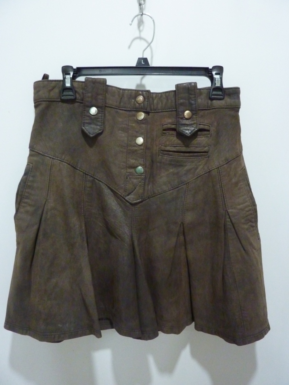 Vintage Y2K DARK BROWN SEUDE  LEATHER  Flaired SKIRT SHORTS Waist 30'' UNIQUE